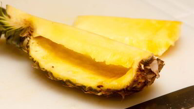 ананас на гриле