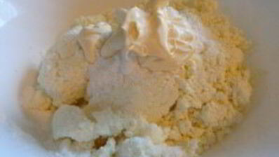 десерт из печенья и творога