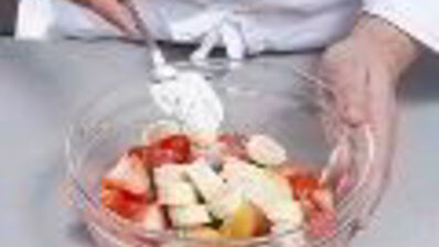 фрукты с шоколадной крошкой в мультиварке