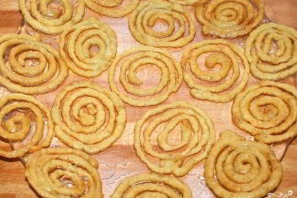 Индийская сладость Джалеби