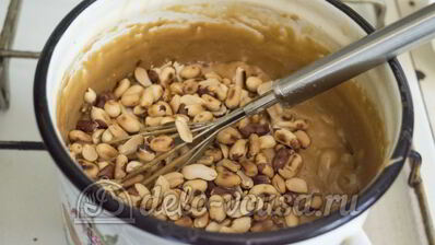 карамельные конфеты с арахисом
