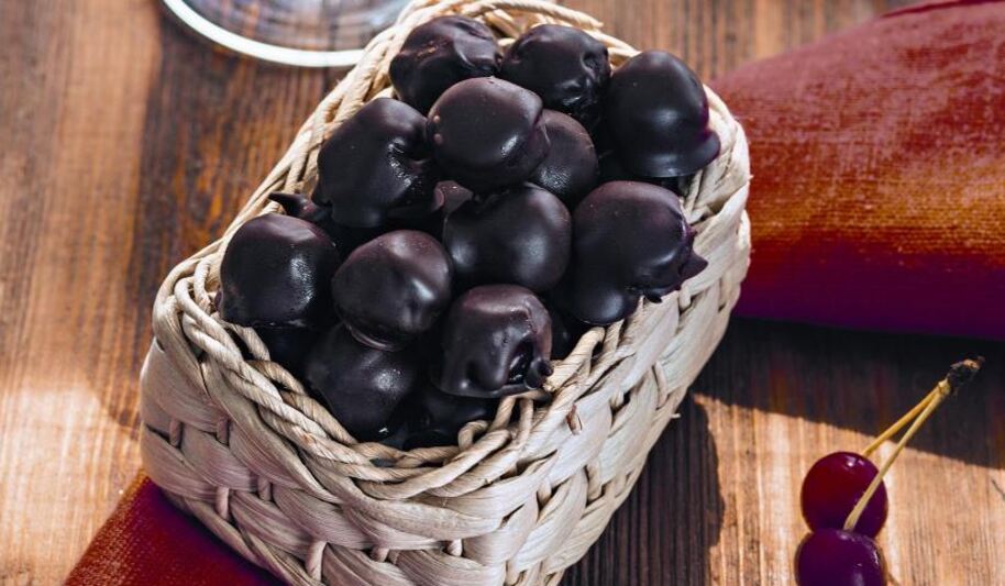 Рецепт конфет шоколадная вишня в коньяке