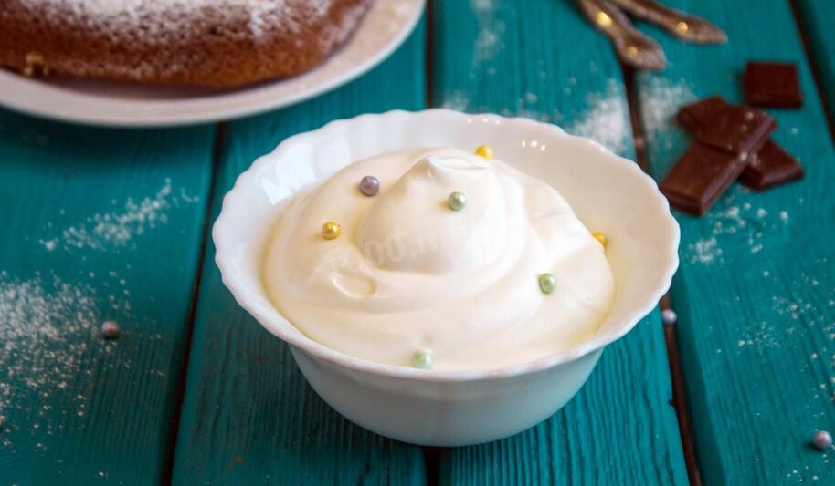 Рецепт крема взбитые сливки с сахарной пудрой