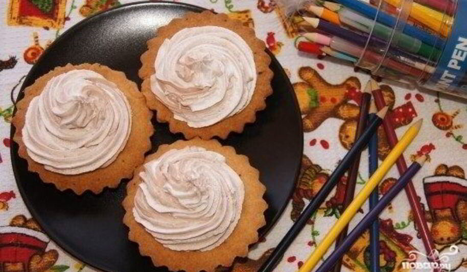 Рецепт песочных корзиночек с белковым кремом