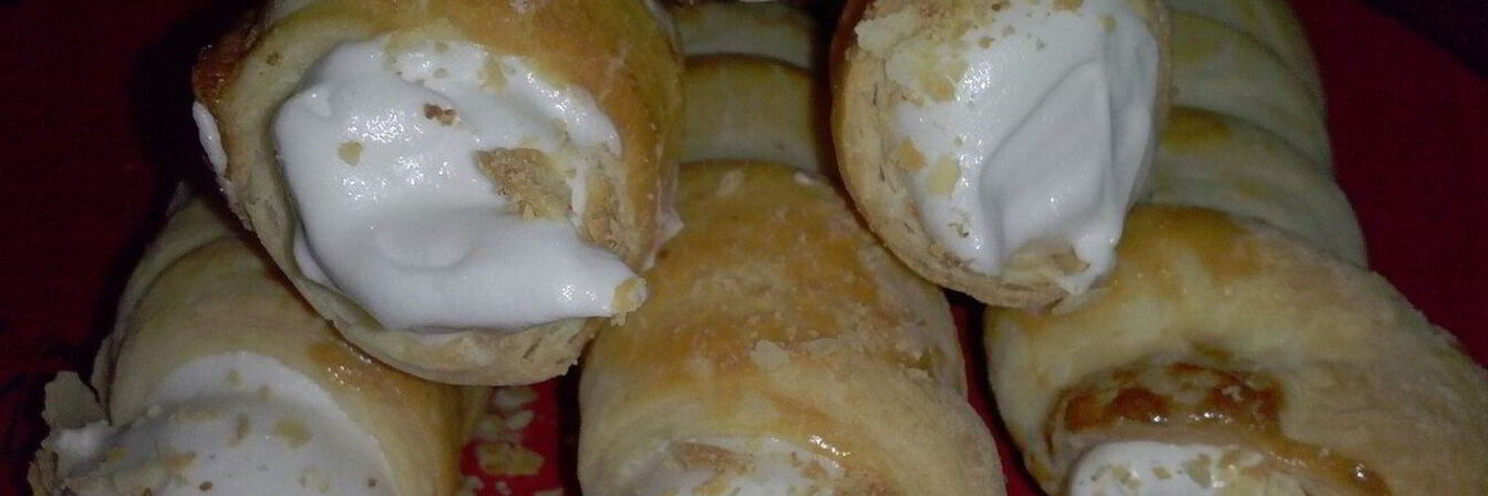 Трубочки с белковым заварным кремом