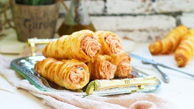 закусочные трубочки с кремом из копченого лосося