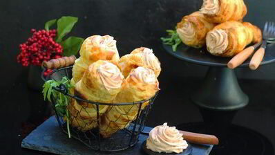 закусочные трубочки с кремом из копченого лосося