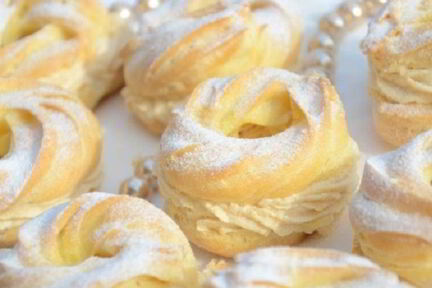 Заварные колечки с творожным кремом