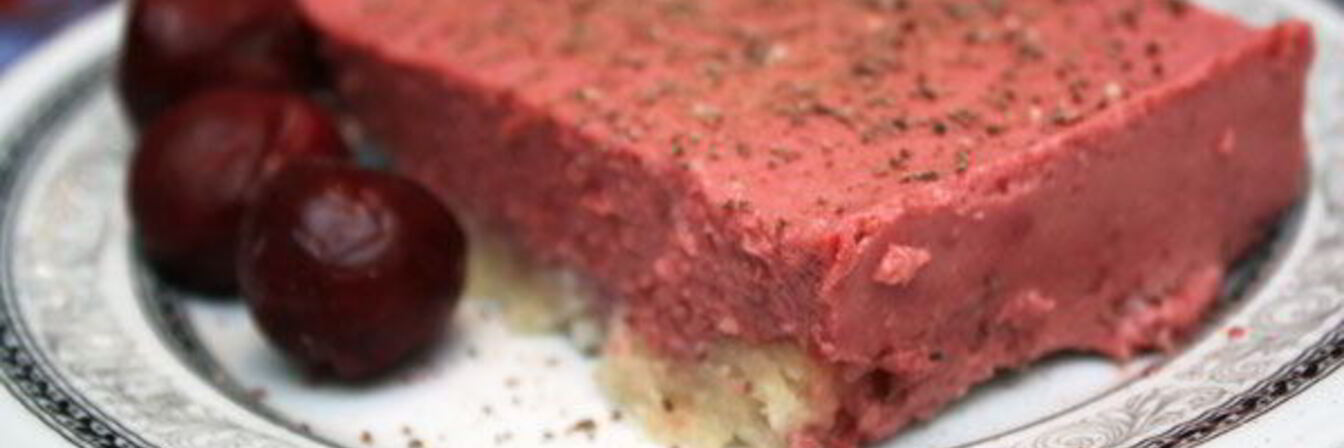 Миндально-ягодный десерт