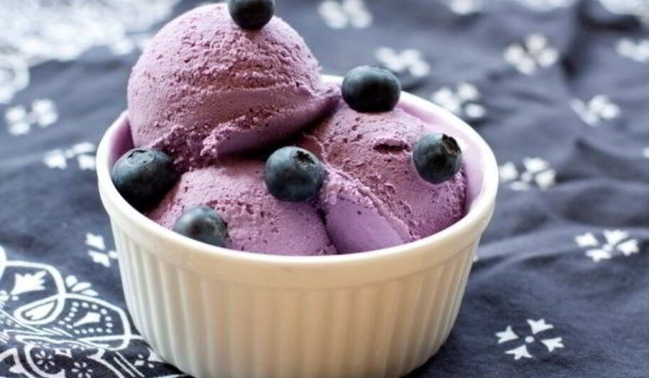 Рецепт фасолевого мороженого с черникой