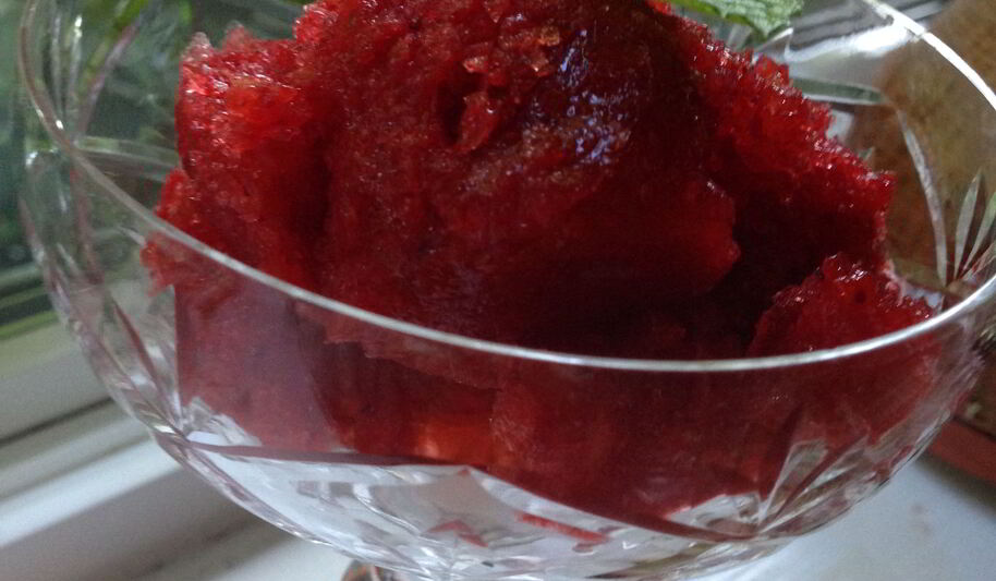 Рецепт клубничного мороженого сорбет