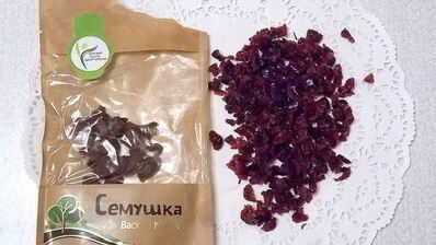 кокосовое мороженое с клюквой