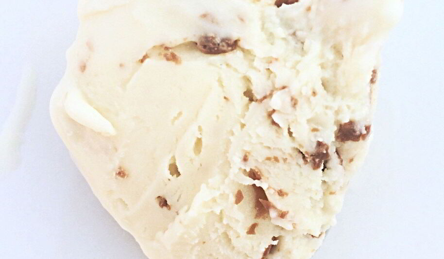 Рецепт мороженого с бейлисом, бренди и крошкой молочного шоколада