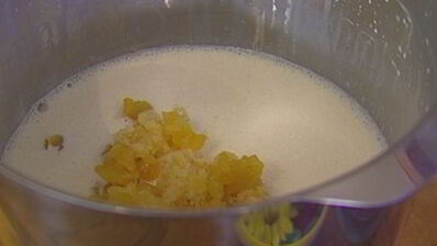 мороженое с вялеными фруктами