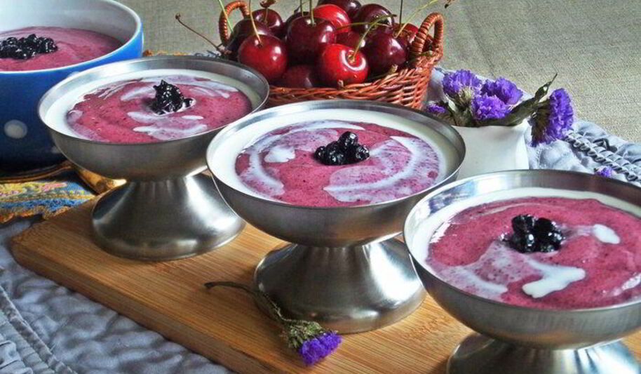 Рецепт черничного мусса под сливками