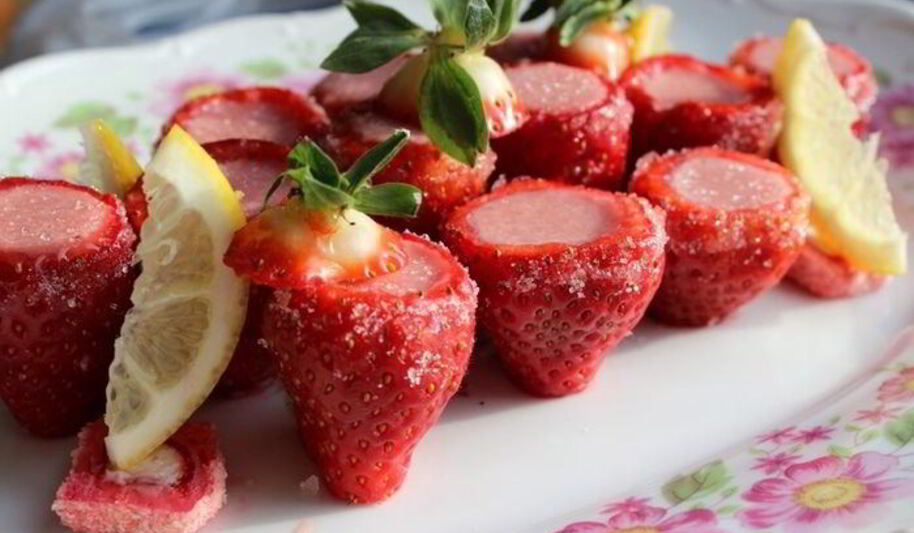 Рецепт клубничного мусса в клубнике