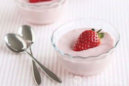 Клубничный зефирный мусс