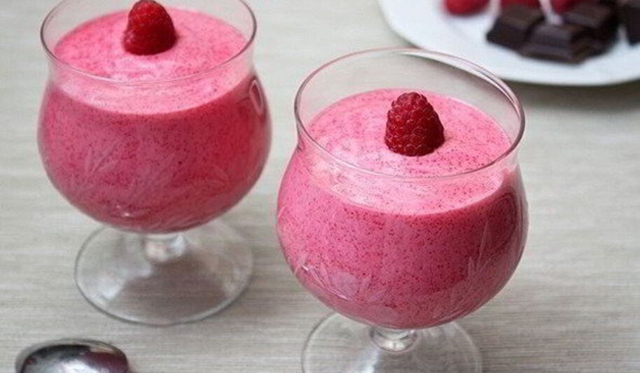 Рецепт клюквенного мусса с манкой