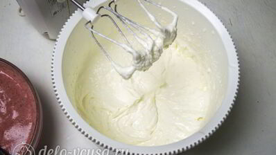 лимонно-клубничный муссовый торт