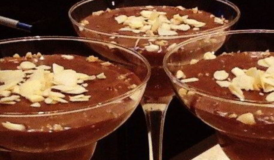 Рецепт шоколадного мусса с фундуком