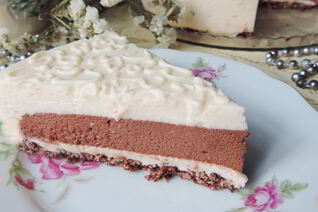 Торт-мусс без выпечки Сладкий дуэт