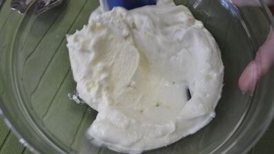 творожно-клубничный мусс