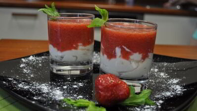 творожно-клубничный мусс