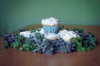 Куличи с миндалем и изюмом