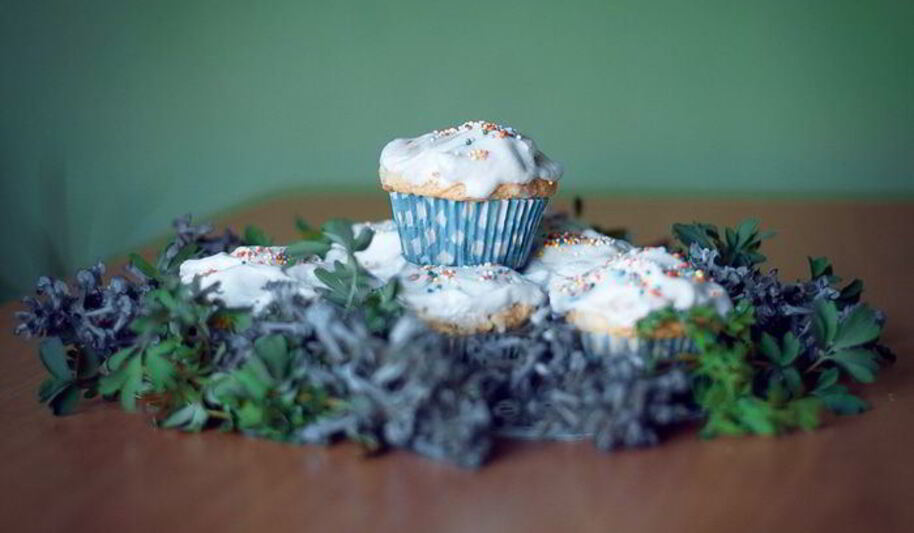 Рецепт куличей с миндалем и изюмом