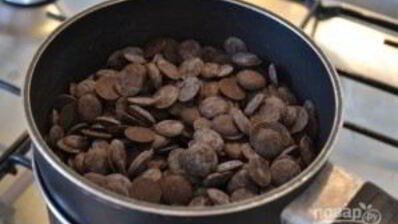 пасхальное шоколадное яйцо