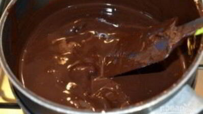 пасхальное шоколадное яйцо