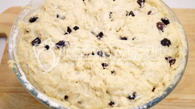 пасхальный кулич с изюмом