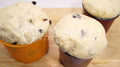 пасхальный кулич с изюмом