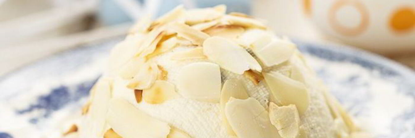 Заварная царская пасха с миндалем