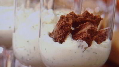 базиликовый тирамису с клубникой