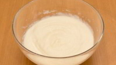 порционное тирамису с вишней и шоколадом