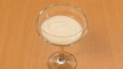 порционное тирамису с вишней и шоколадом