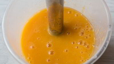 ванильный пудинг с персиками