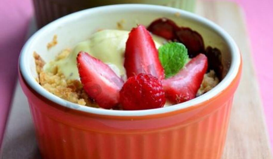 Рецепт ягодного крамбла