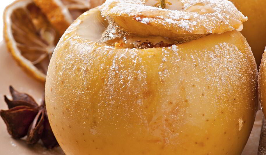 Рецепт запеченного яблока с изюмом и овсянкой