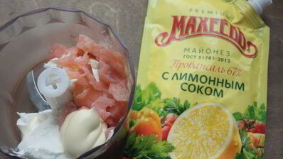 картофельные драники с кремом из лосося