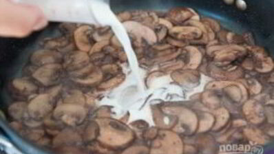 фрикадельки из индейки в грибном соусе