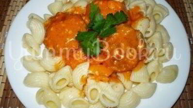 фрикадельки под томатно-сырным соусом из мультиварки