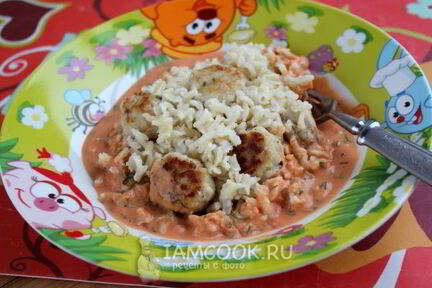 Фрикадельки с рисом