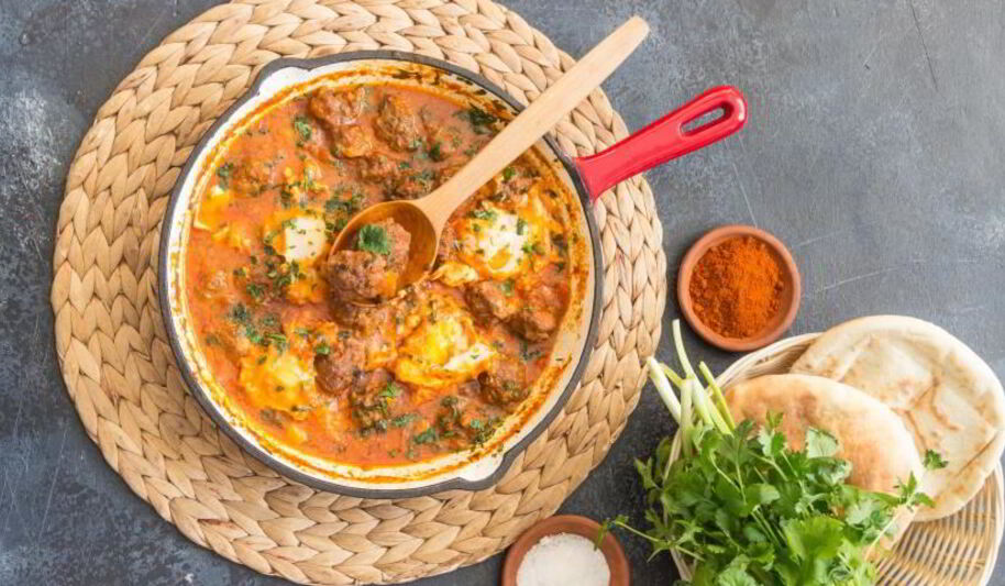 Рецепт фрикаделек с томатным соусом и яйцом