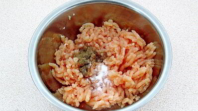 фрикадельки в духовке с кабачками