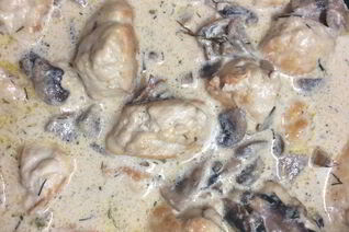 Фрикадельки в сливочно-сырном грибном соусе