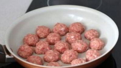 фрикадельки в сметанном соусе