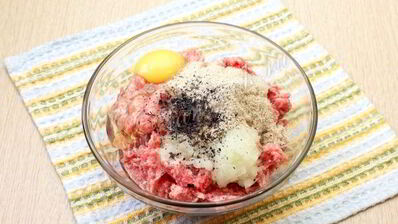 фрикадельки в томатно-сметанном соусе