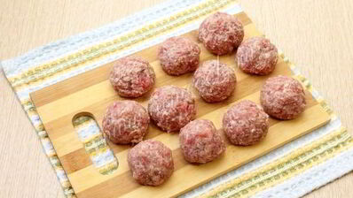 фрикадельки в томатно-сметанном соусе